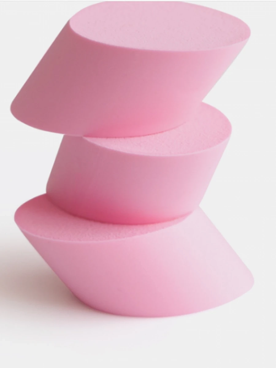 LIQUID MAKEUP APPLICATOR
