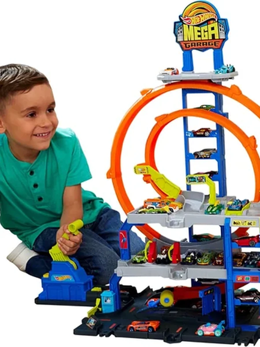 Игрушечный трек Hot Wheels "City Mega Garage GigaLoop", с автомойкой и вертолетом, пластик