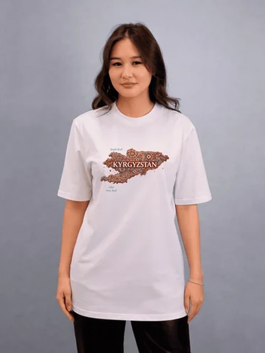 Футболка женская унисекс оверсайз белая M-L с этно-принтом «Этно карта Кыргызстана»