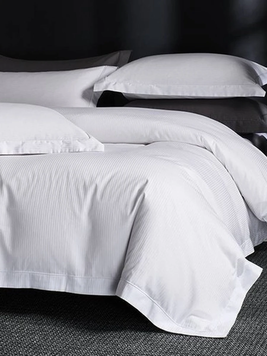 Hilton Hotel — двуспальный постельный комплект из страйп-сатина (100% египетский хлопок)