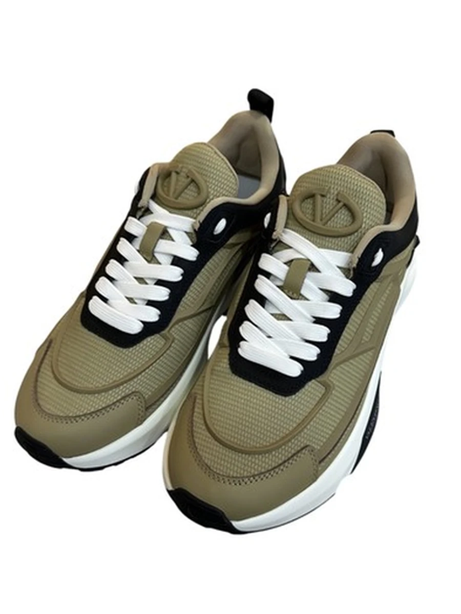Кроссовки Valentino V-Logo Signature (Валентино V-Logo EasyJog, VLogo Sneakers) оливкового цвета 43 размера сетчатые кожаные замшевые демисезонные.