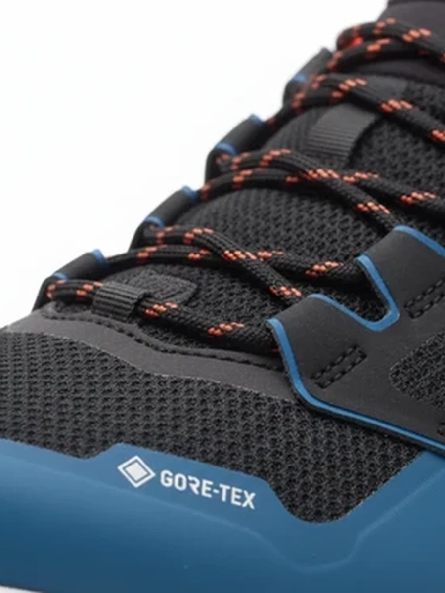 Мужские треккинговые кроссовки Adidas Terrex с мембраной GORE-TEX для хайкинга