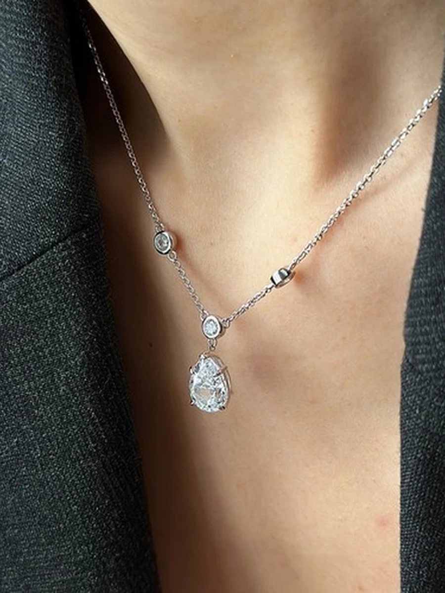 Колье Silverica из серебра 925 с подвеской-каплей и цирконами