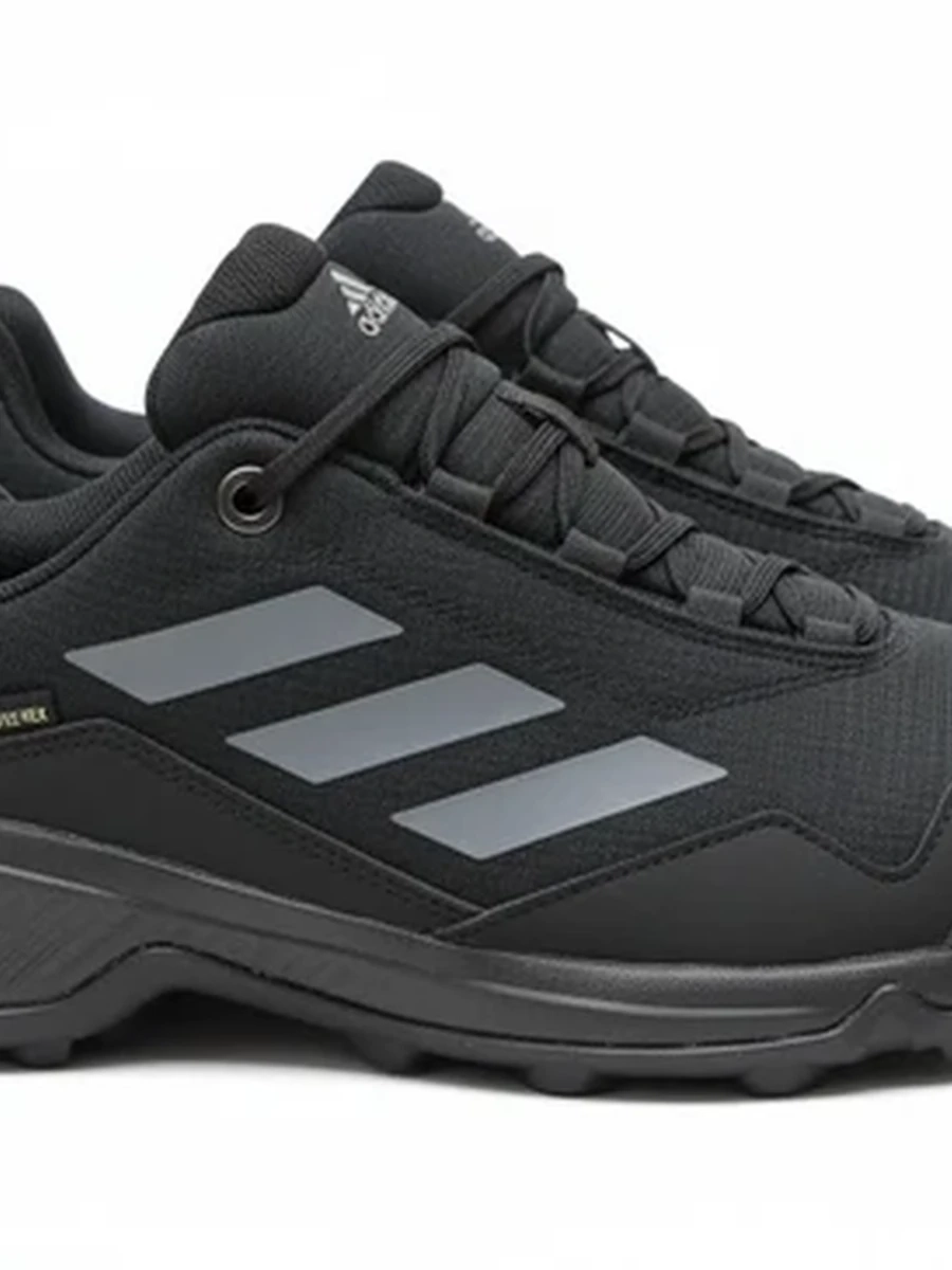 Мужские треккинговые кроссовки Adidas Terrex с мембраной Gore-Tex черного цвета