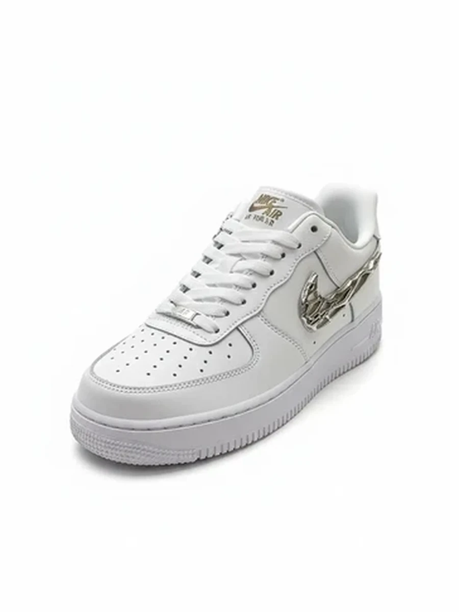 Кроссовки Nike Air Force 1 Low белые с эксклюзивными золотыми элементами