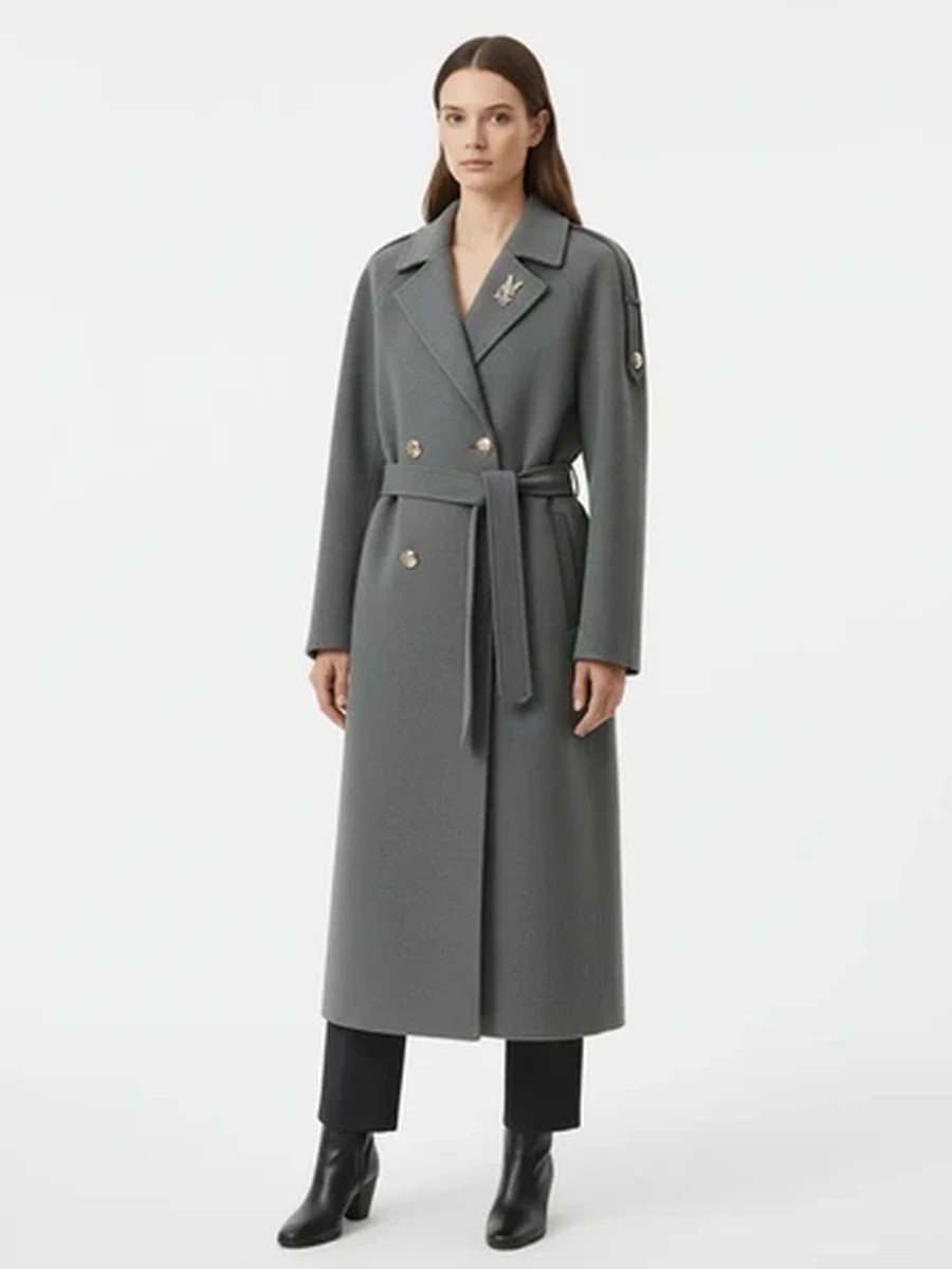 Женское двубортное пальто MaxMara классического кроя серого цвета с поясом