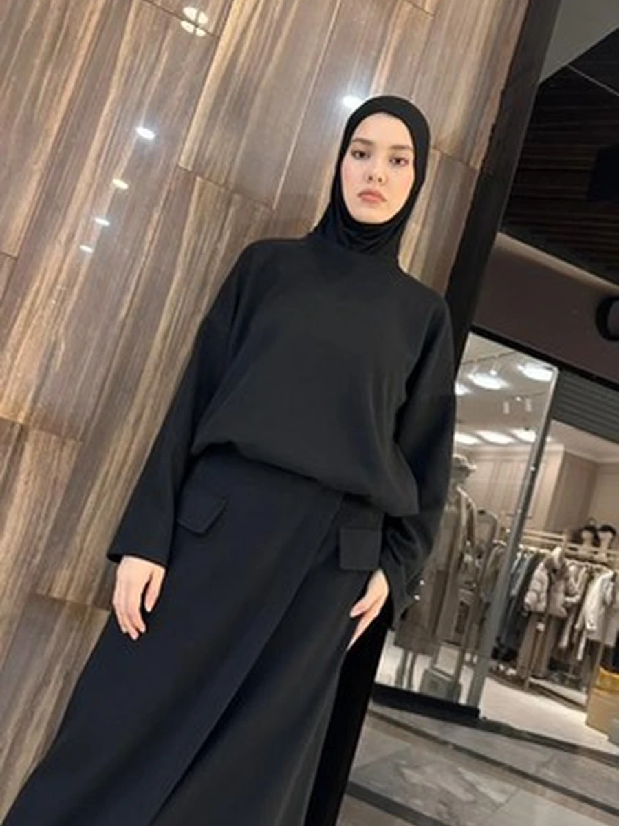 Элегантный женский костюм oversize с длинной юбкой