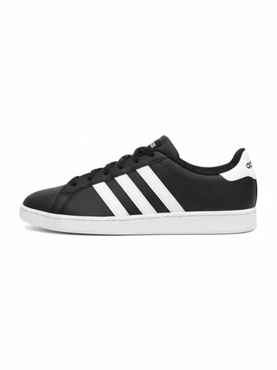 Женские кеды Adidas черные классические для повседневной носки и спорта