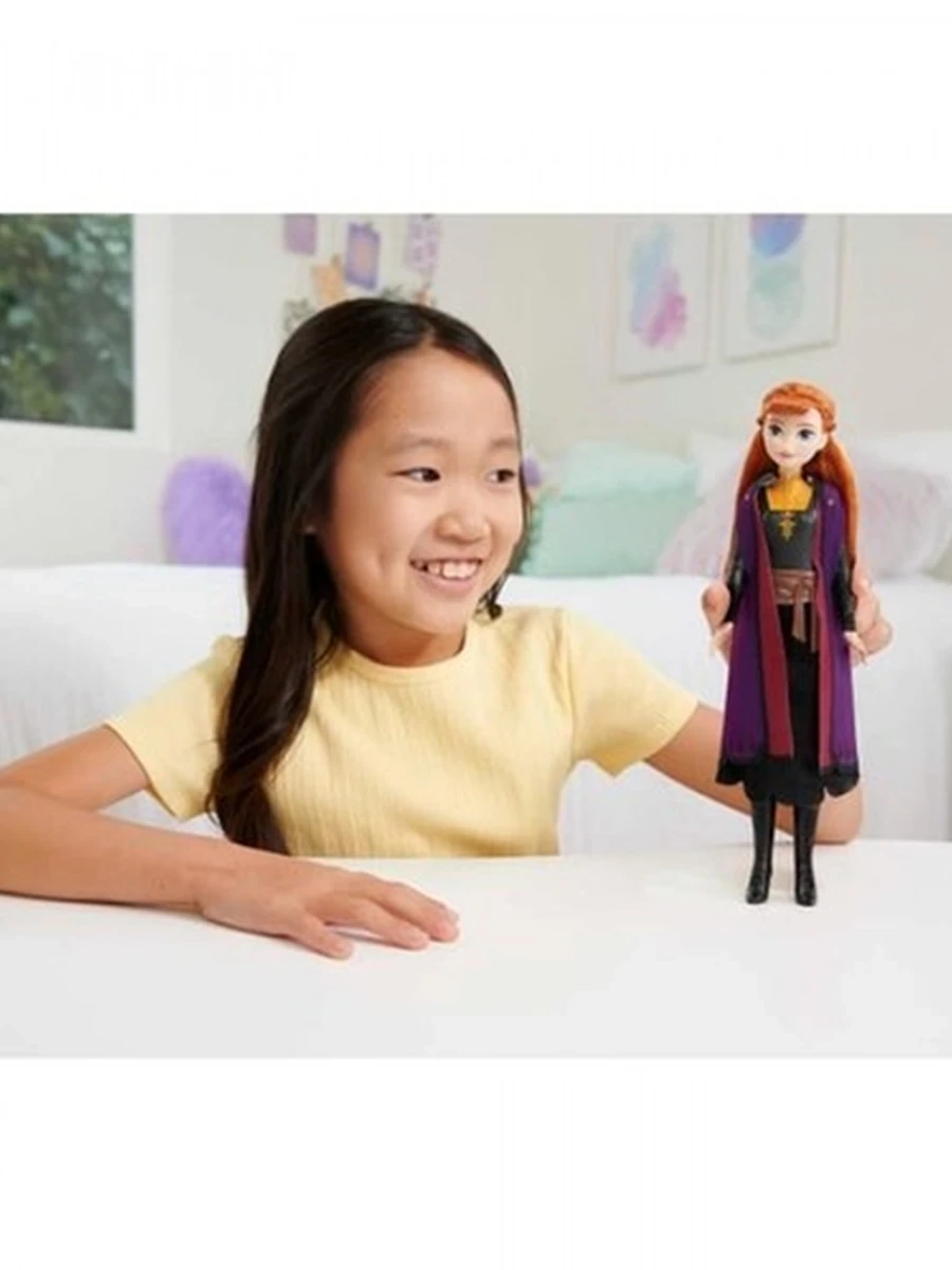 Кукла Холодное сердце Анна в образе путешественницы Disney Frozen HLW50