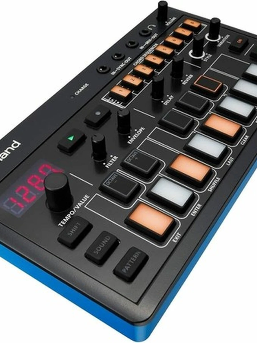 Roland J-6 AIRA COMPACT CHORD SYNTH
